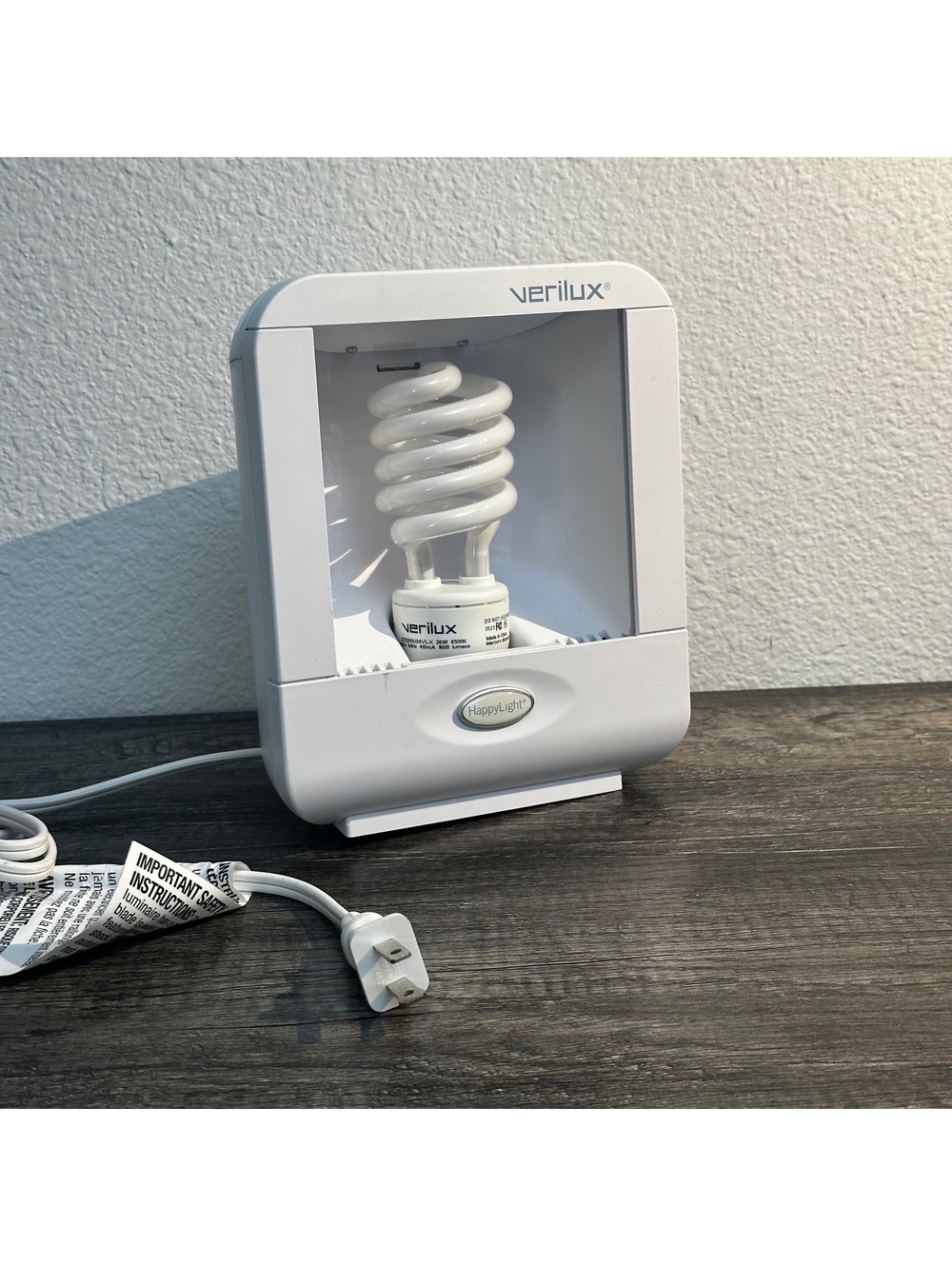 Verilux HappyLight VT10 Light Therapy Lamp 26-Watt